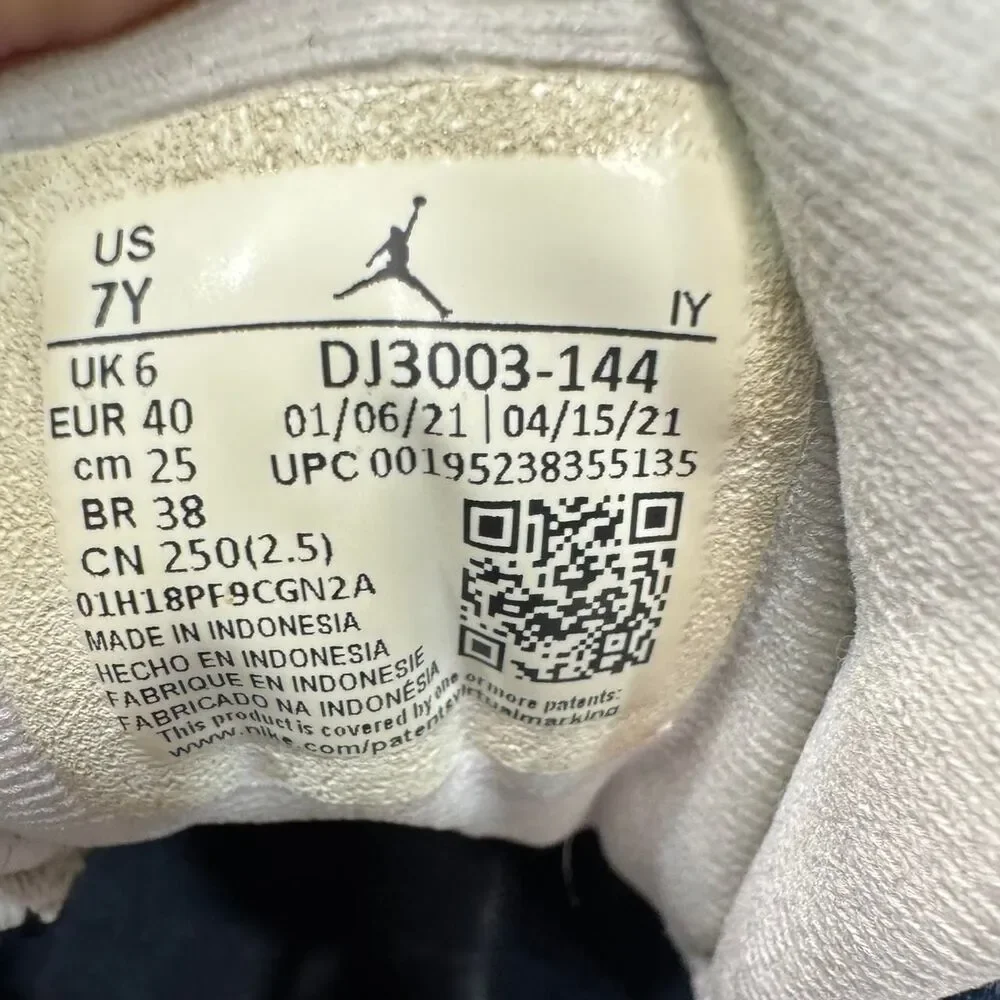 Air Jordan 13 Obsidian Retro Navy White Youth 7Y Basketball Sneakers